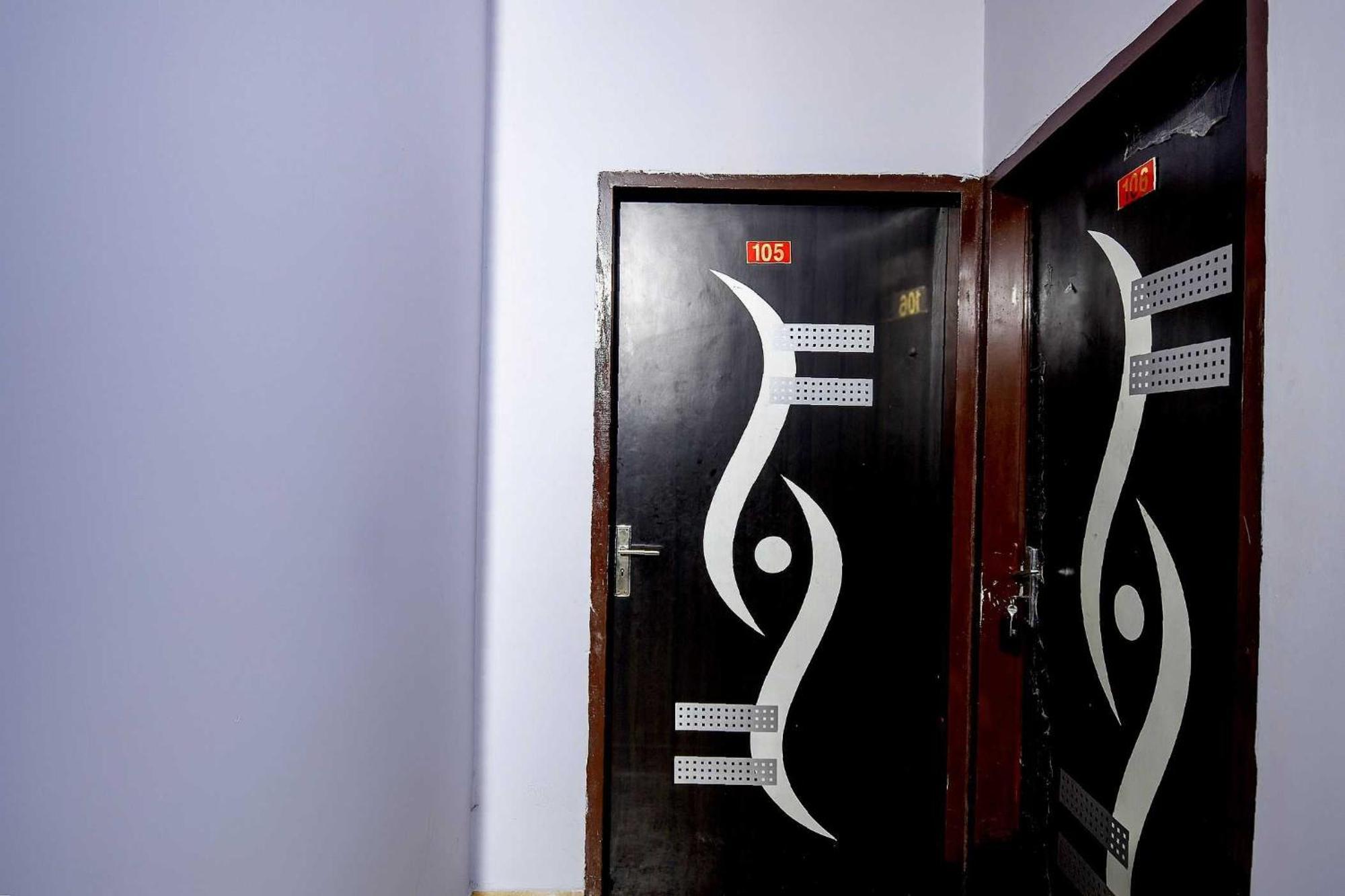 Oyo Flagship 74383 Hotel Grand Tulip Lalewal エクステリア 写真